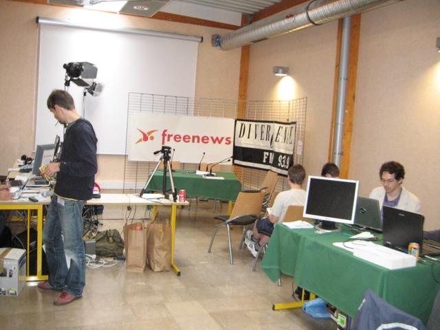 Village des association, stand Divergence FM et Freenews (1)